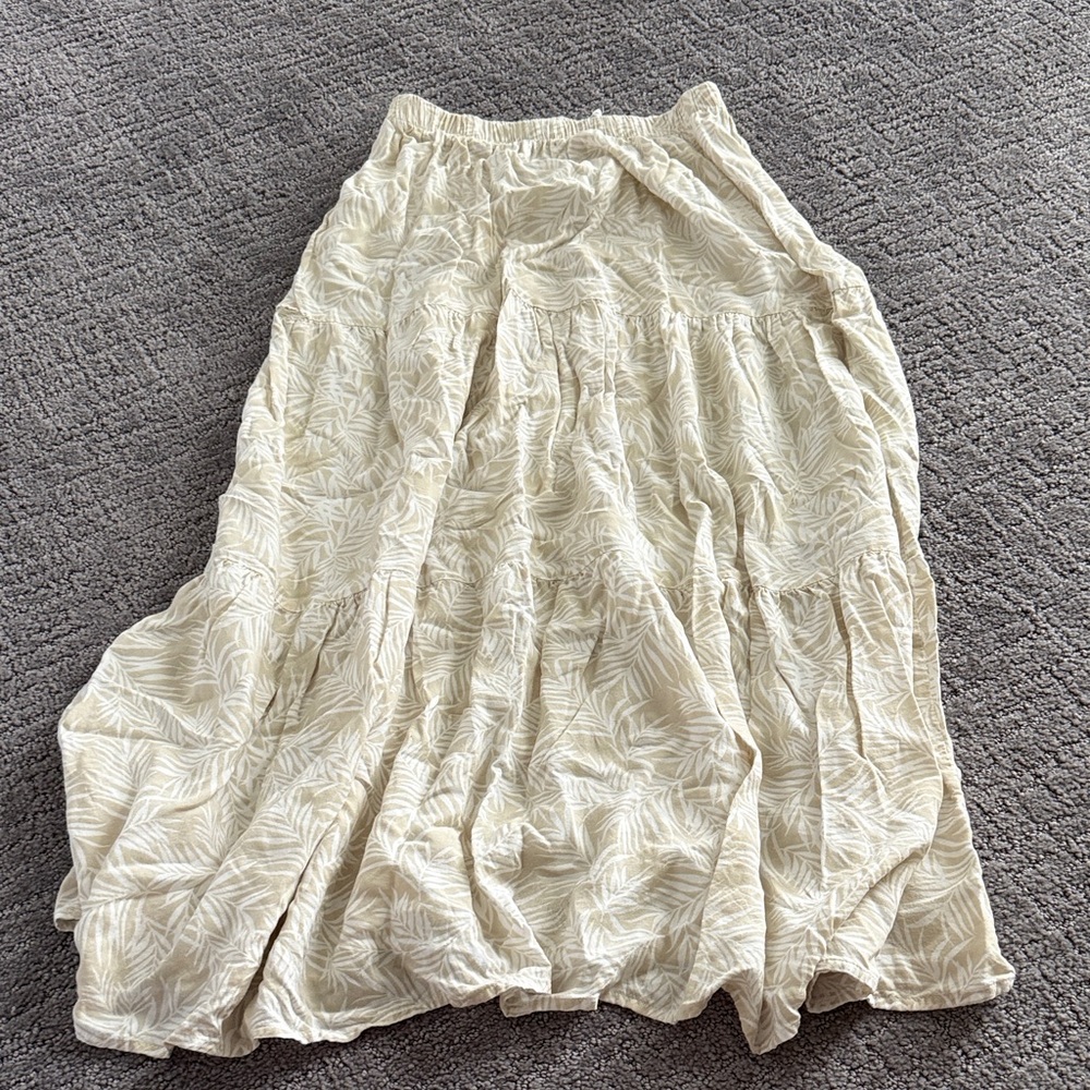 Women's Cream Leaf-Print Tiered Maxi Skirt